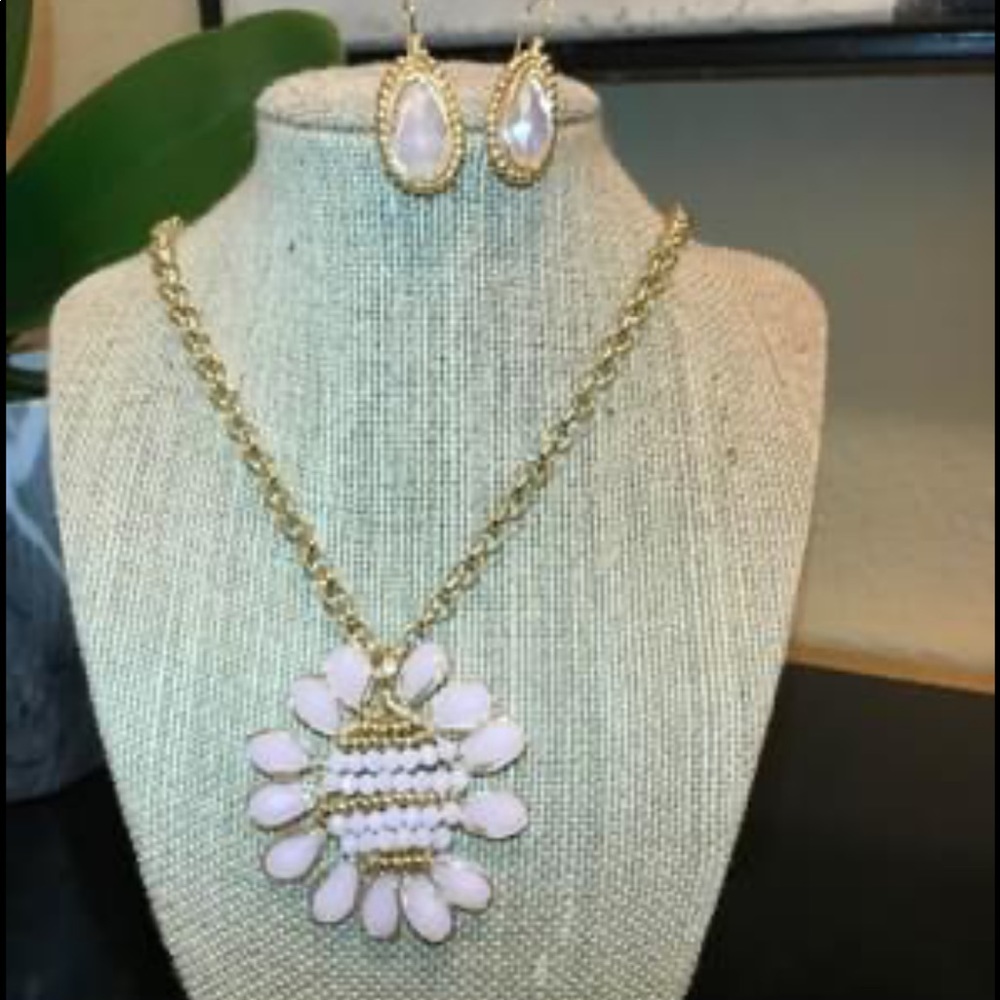 Flower set necklaces and earrings